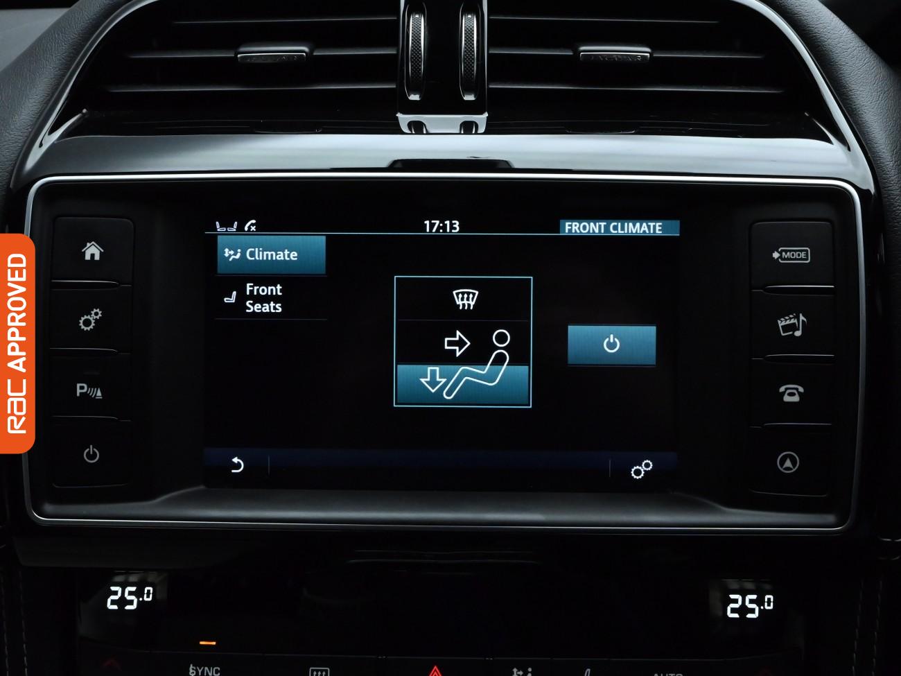 Used Jaguar F-Pace 2016 for sale - 76649210: Photo 14