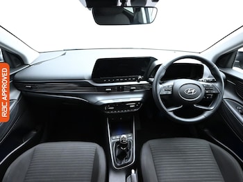 Used Hyundai i20 2021 for sale - 76300310: Photo 2