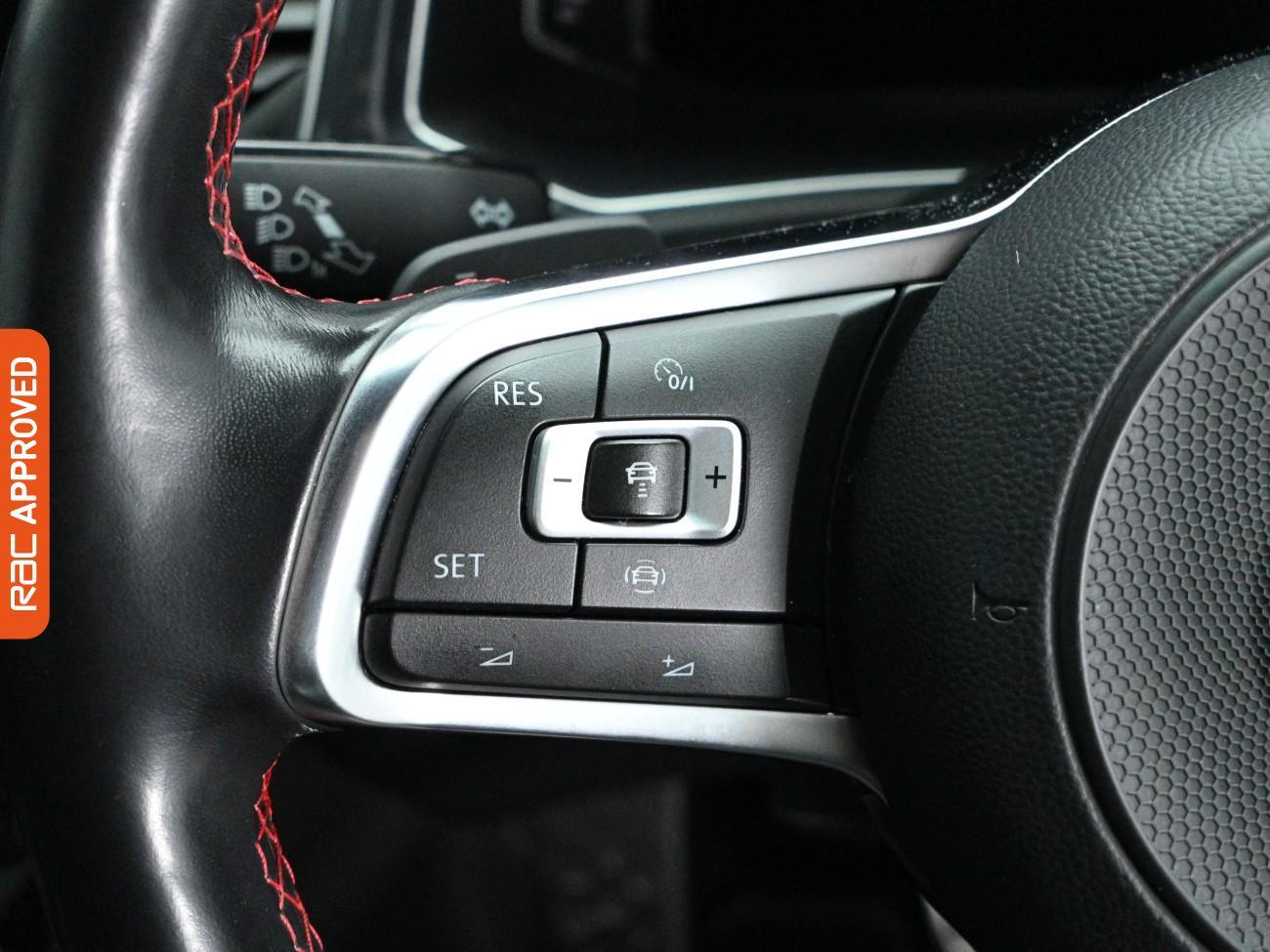 Used Volkswagen T-Roc 2019 for sale - 77764514: Photo 21