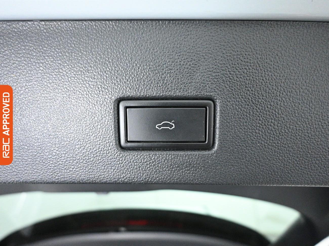 Used Volkswagen T-Roc 2019 for sale - 77764514: Photo 23