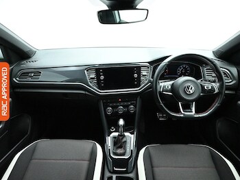 Used Volkswagen T-Roc 2019 for sale - 77764514: Photo