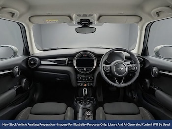 Used MINI Hatch 2022 for sale - 77083935: Photo