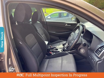 Used Hyundai TUCSON 2019 for sale - 76088308: Photo 3