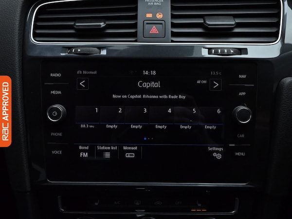 Used Volkswagen Golf 2019 for sale - 76274789: Photo 16