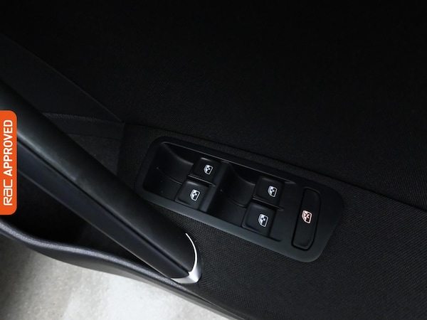 Used Volkswagen Golf 2019 for sale - 76274789: Photo 23