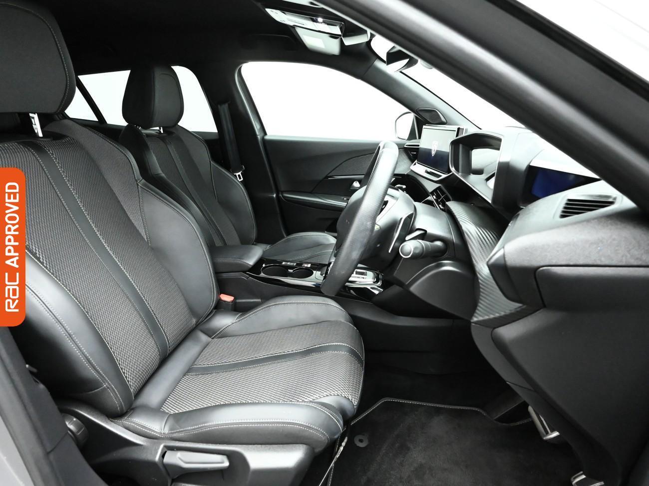 Used Peugeot 2008 2023 for sale - 76739645: Photo 12