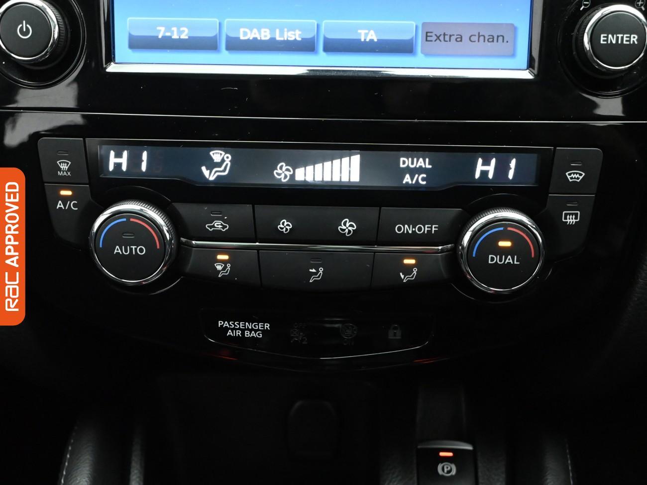 Used Nissan Qashqai 2017 for sale - 76929205: Photo 17