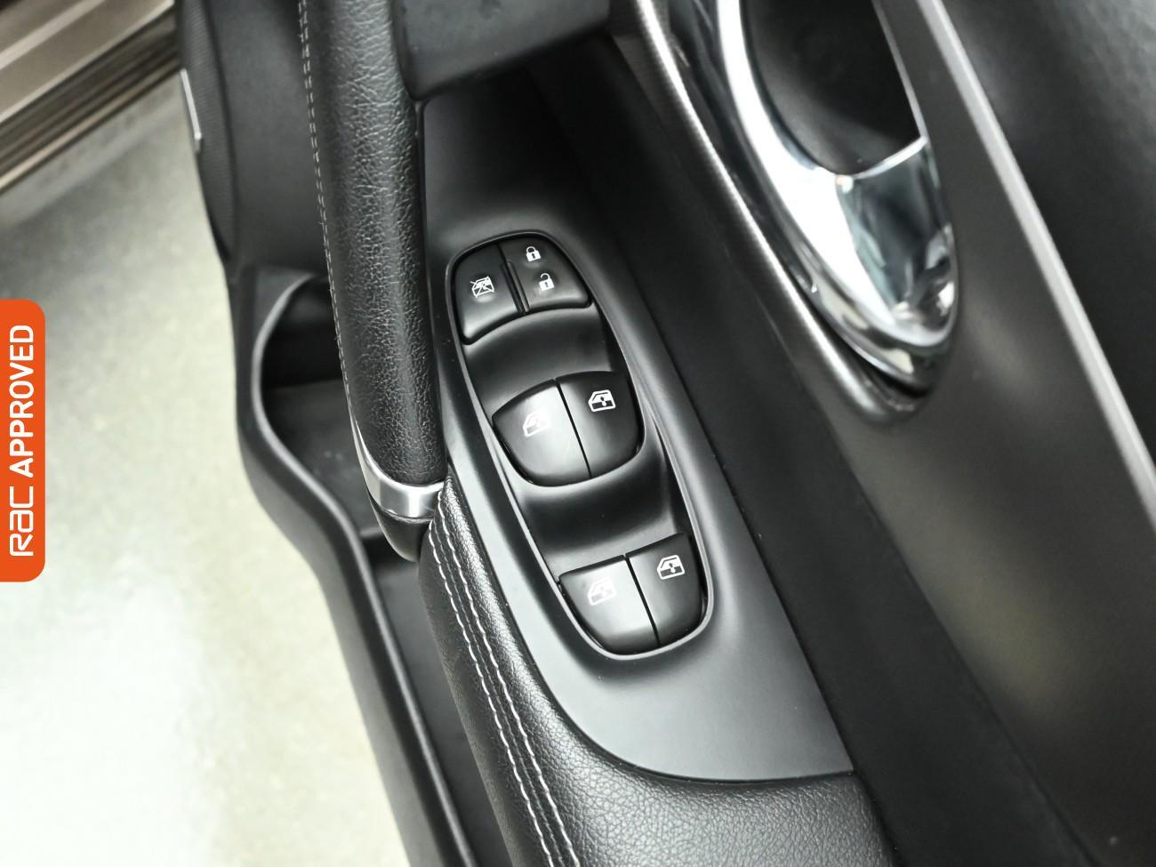 Used Nissan Qashqai 2017 for sale - 76929205: Photo 25