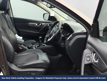 Used Nissan Qashqai 2017 for sale - 76929205: Photo