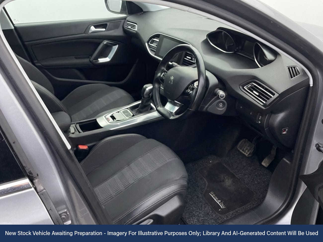 Used Peugeot 308 2018 for sale - 77546406: Photo 3