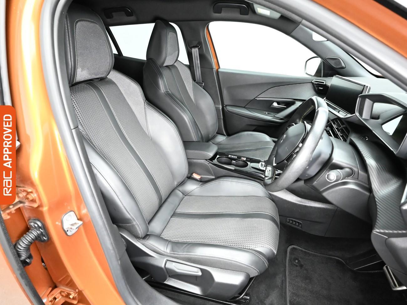 Used Peugeot E-2008 2021 for sale - 76723918: Photo 14