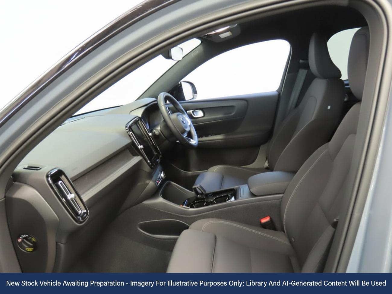 Used Volvo XC40 2022 for sale - 76798455: Photo 2