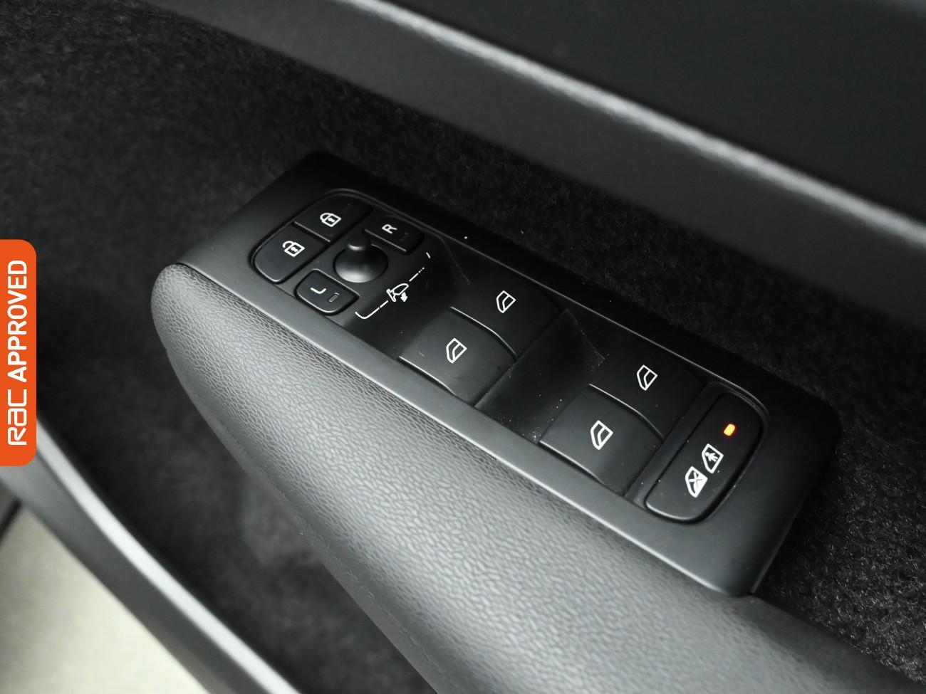 Used Volvo XC40 2022 for sale - 76798455: Photo 27