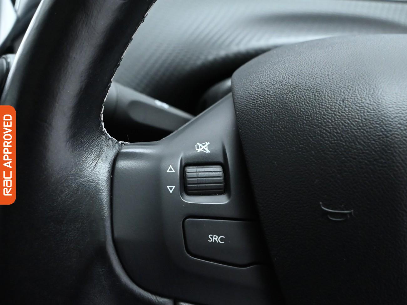 Used Peugeot 208 2019 for sale - 75898536: Photo 25