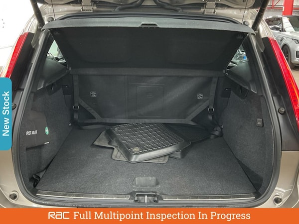 Used Volvo XC40 2021 for sale - 76264051: Photo 6