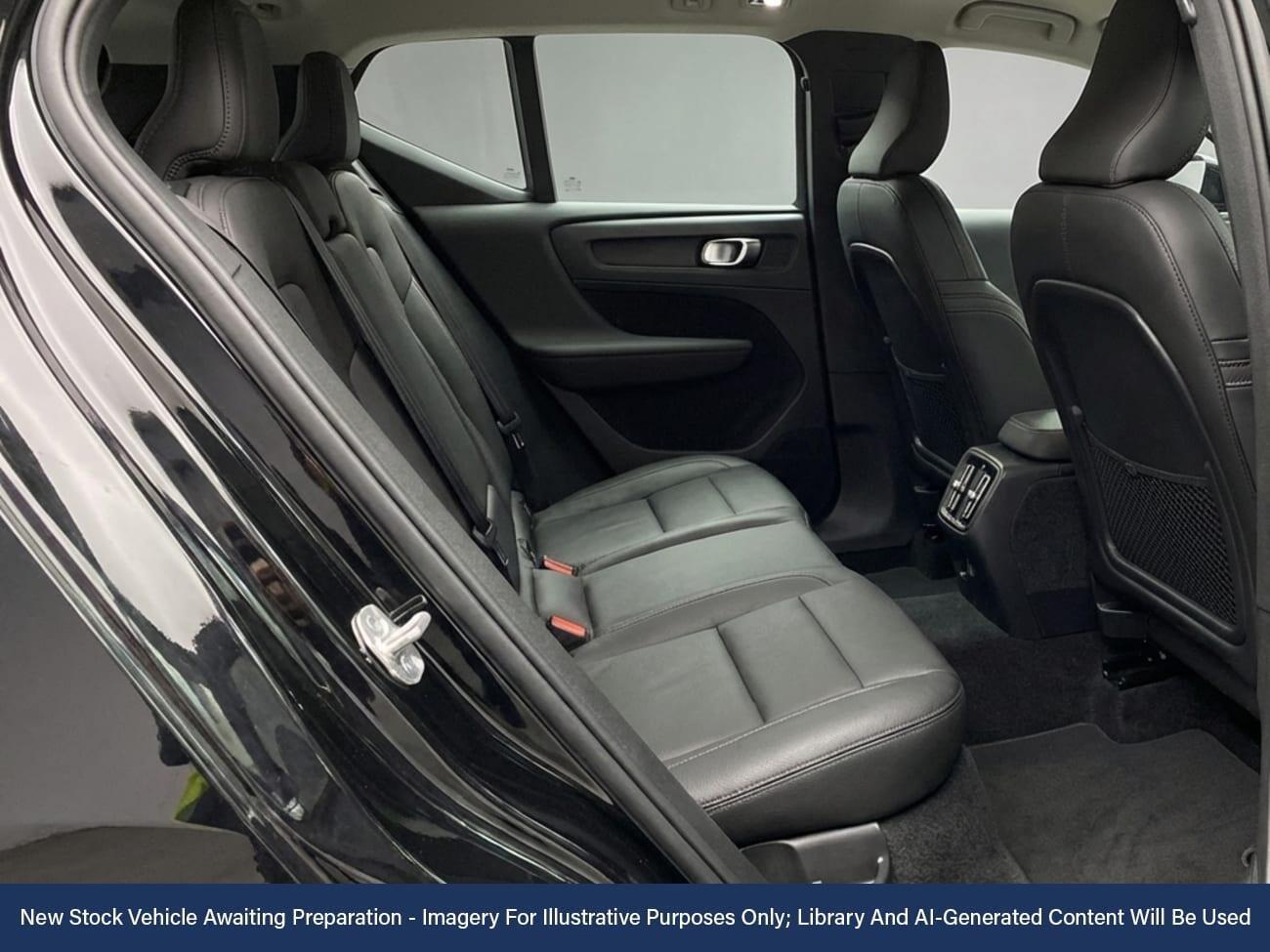 Used Volvo XC40 2023 for sale - 78168487: Photo 4