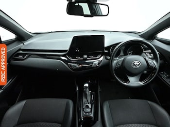 Used Toyota C-HR 2022 for sale - 78836452: Photo