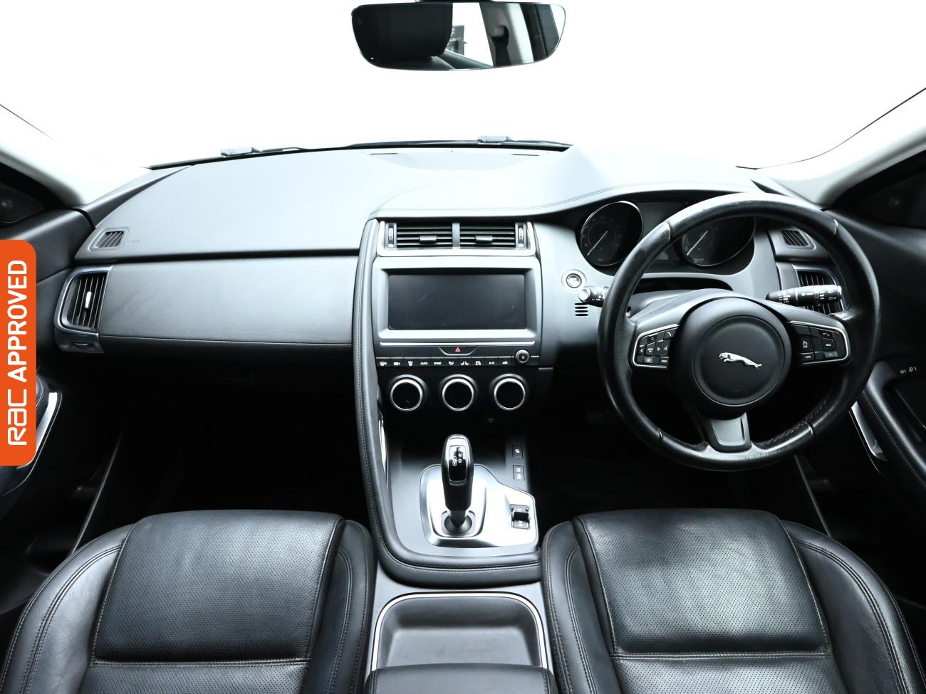 Used Jaguar E-Pace 2019 for sale - 76133674: Photo 2