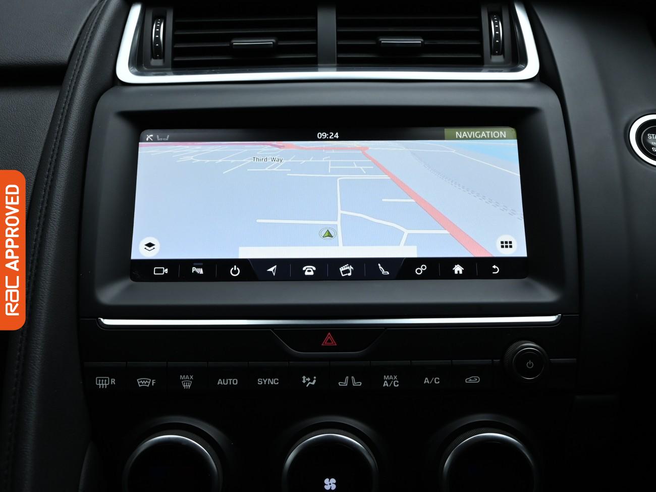 Used Jaguar E-Pace 2019 for sale - 76133674: Photo 3
