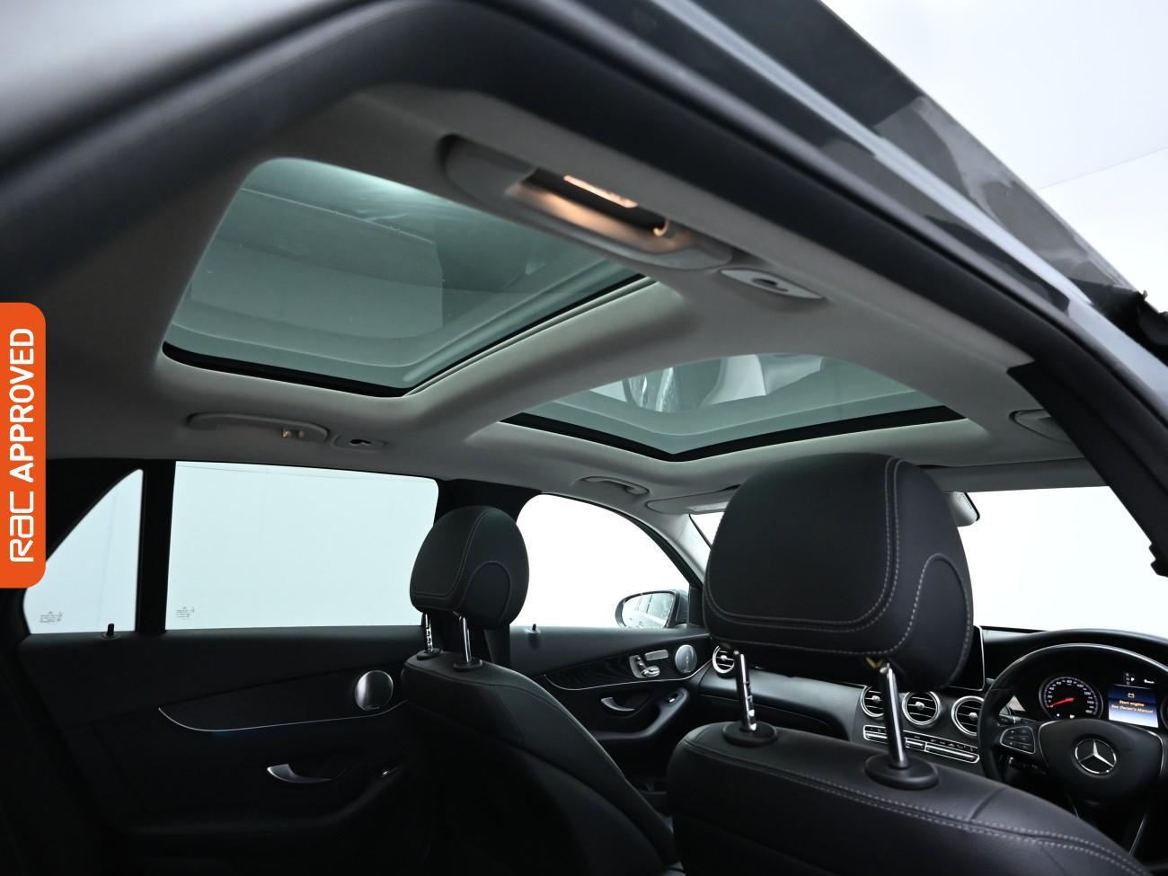 Used Mercedes-Benz GLC 2019 for sale - 76115197: Photo 3