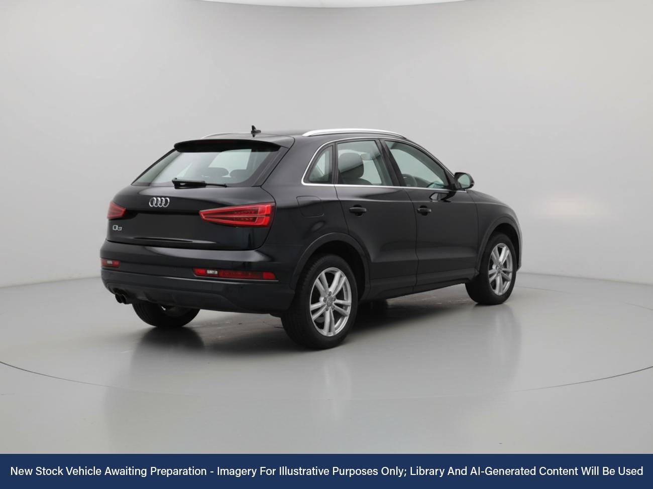 Used Audi Q3 2016 for sale - 76462229: Photo 2