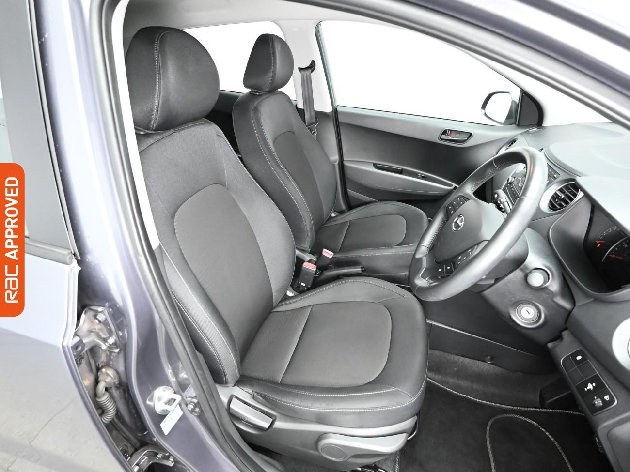 Used Hyundai i10 2018 for sale - 77059361: Photo 12