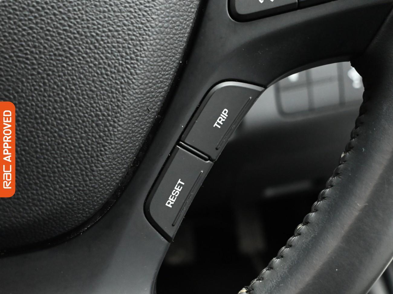 Used Hyundai i10 2018 for sale - 77059361: Photo 18