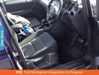 Used Volkswagen Touran 2016 for sale - 75968424: Photo