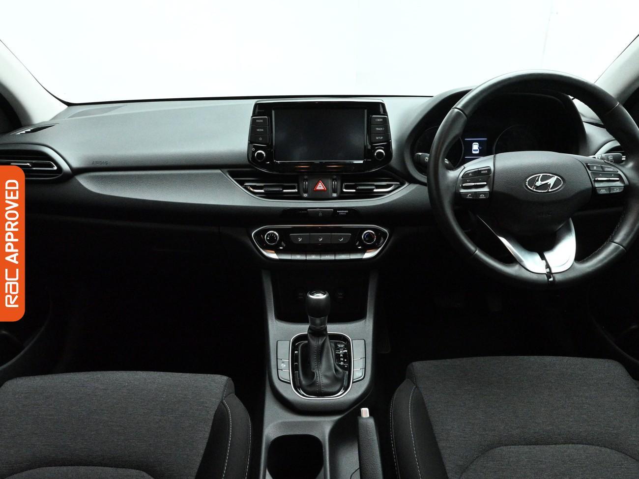 Used Hyundai i30 2023 for sale - 77747835: Photo 2