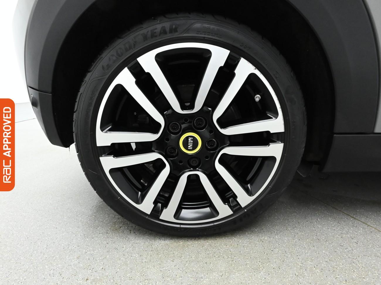 Used MINI Electric Hatch 2021 for sale - 76412784: Photo 16