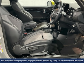 Used MINI Electric Hatch 2021 for sale - 76412784: Photo