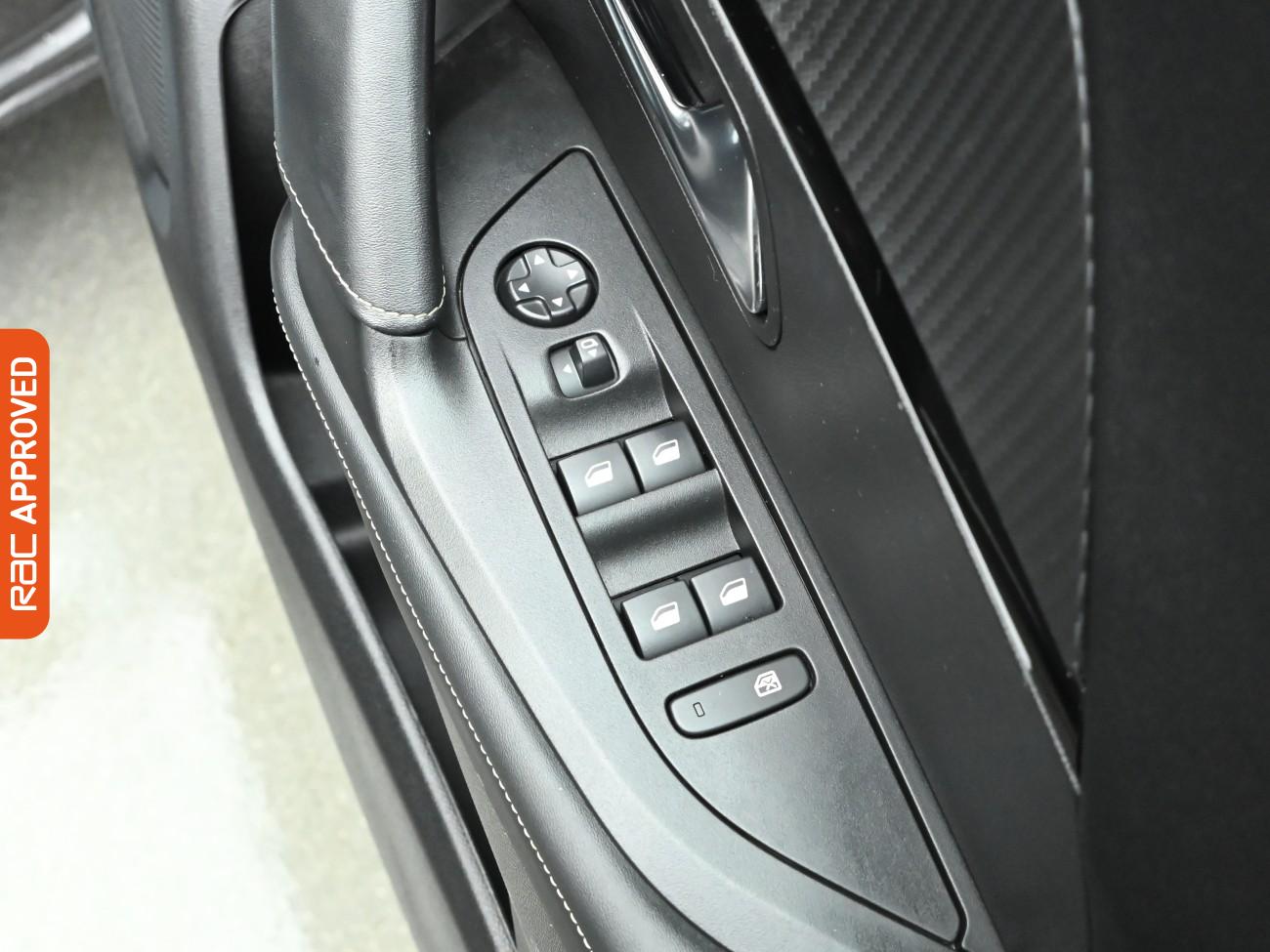 Used Peugeot 2008 2022 for sale - 76723849: Photo 25