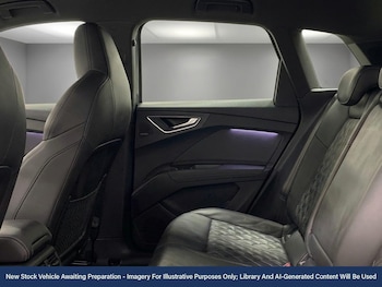 Used Audi Q4 e-tron 2022 for sale - 78252209: Photo