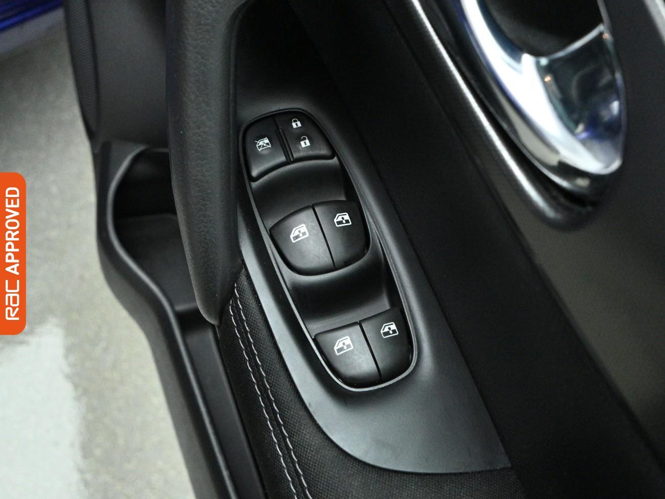 Used Nissan Qashqai 2018 for sale - 77834950: Photo 18