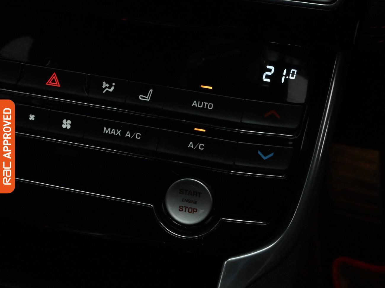 Used Jaguar XE 2015 for sale - 77037457: Photo 16