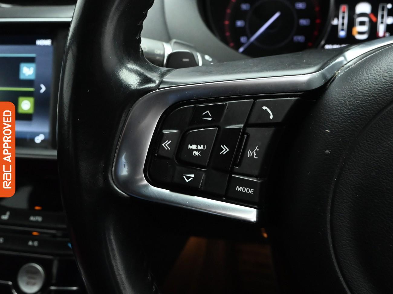 Used Jaguar XE 2015 for sale - 77037457: Photo 23