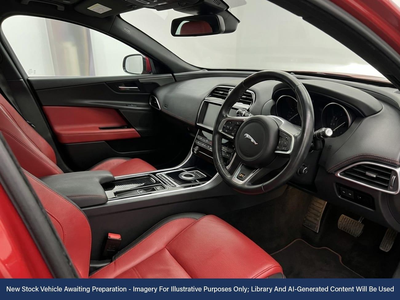 Used Jaguar XE 2015 for sale - 77037457: Photo 3