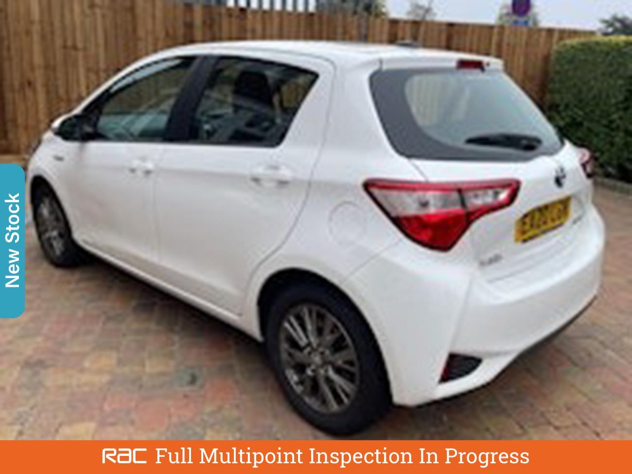 Used Toyota Yaris 2020 for sale - 76364745: Photo 2