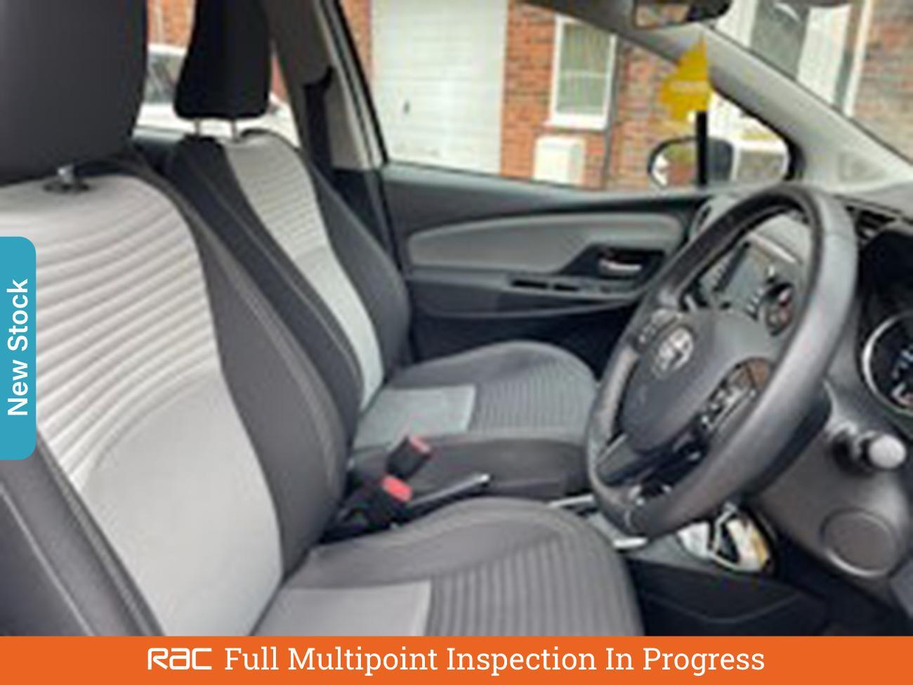 Used Toyota Yaris 2020 for sale - 76364745: Photo 3