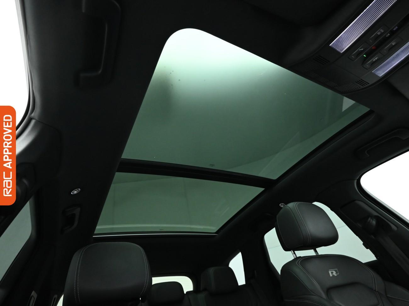 Used Volkswagen Touareg 2019 for sale - 77340742: Photo 3