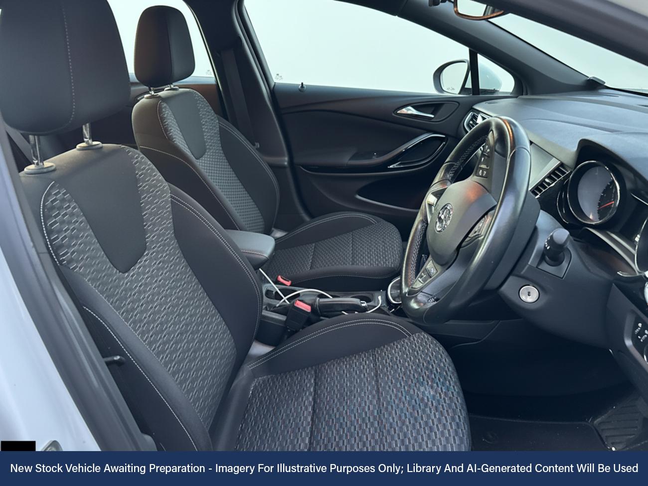 Used Vauxhall Astra 2017 for sale - 76723898: Photo 3