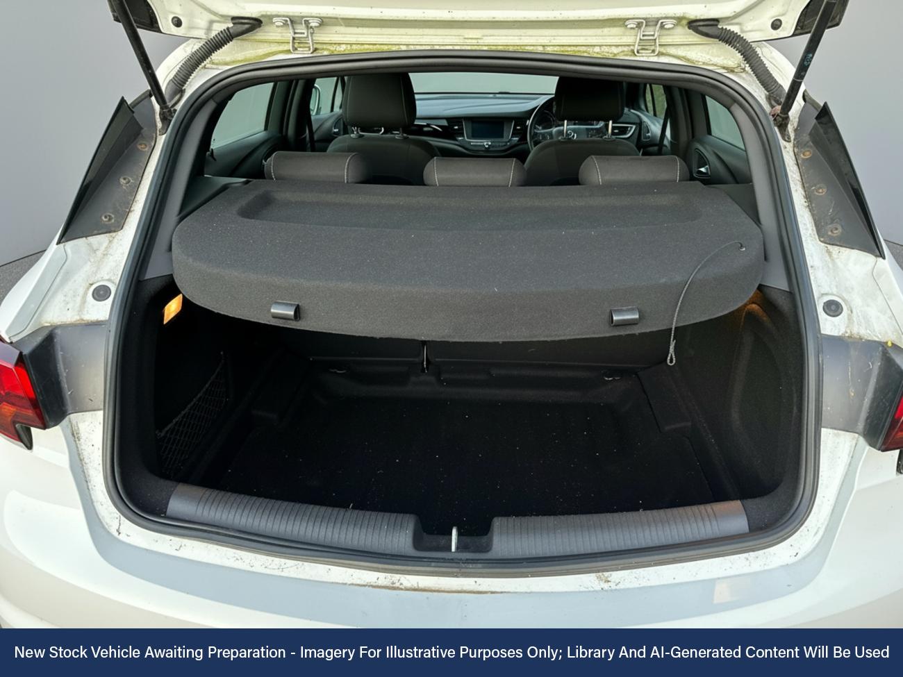 Used Vauxhall Astra 2017 for sale - 76723898: Photo 7