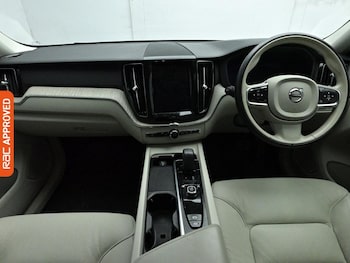 Used Volvo XC60 2023 for sale - 78316629: Photo
