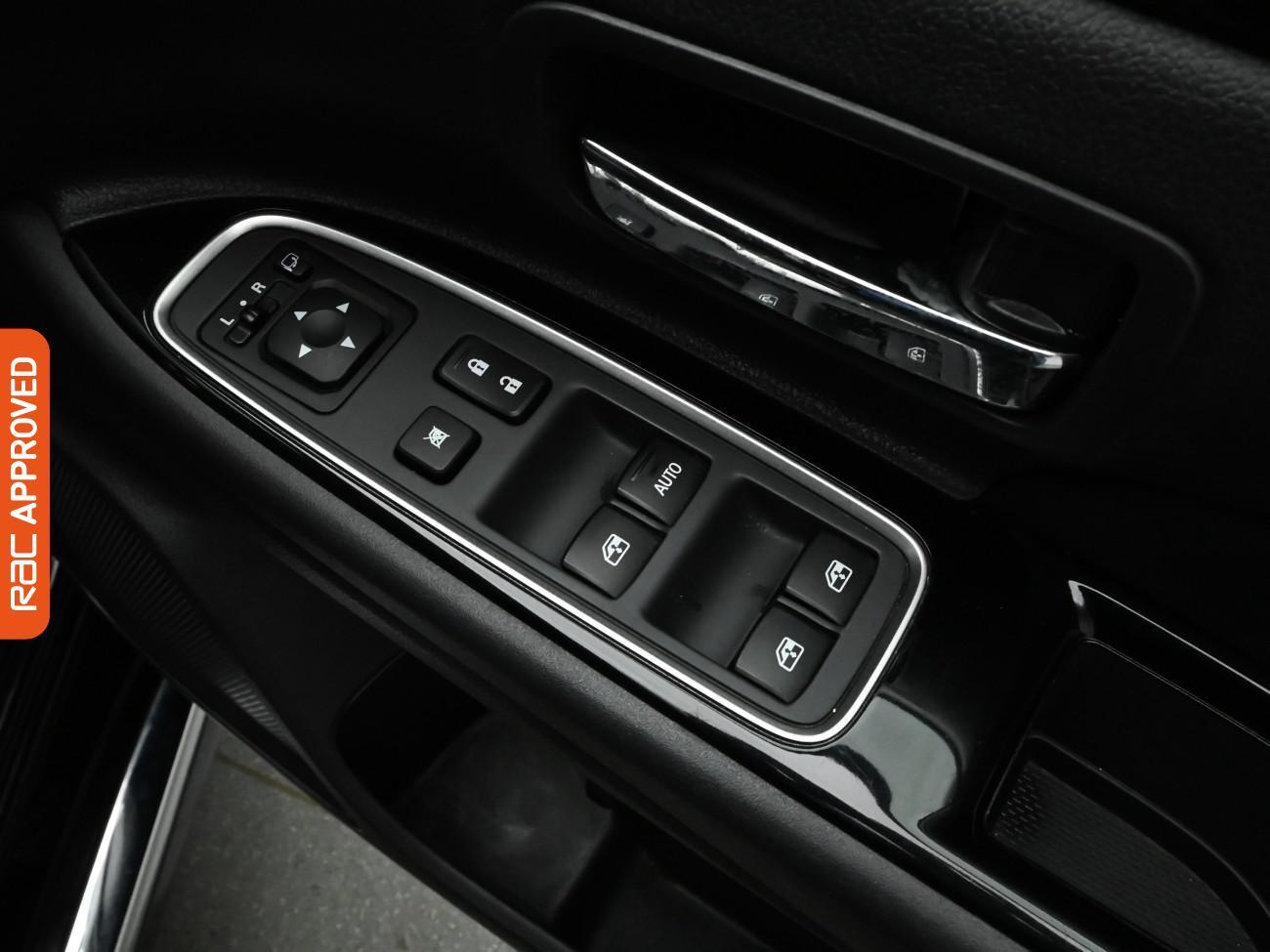 Used Mitsubishi Outlander 2016 for sale - 77719350: Photo 19