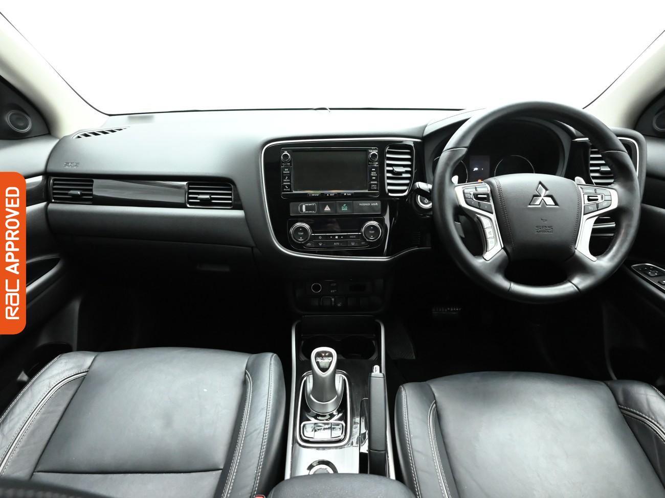 Used Mitsubishi Outlander 2016 for sale - 77719350: Photo 2