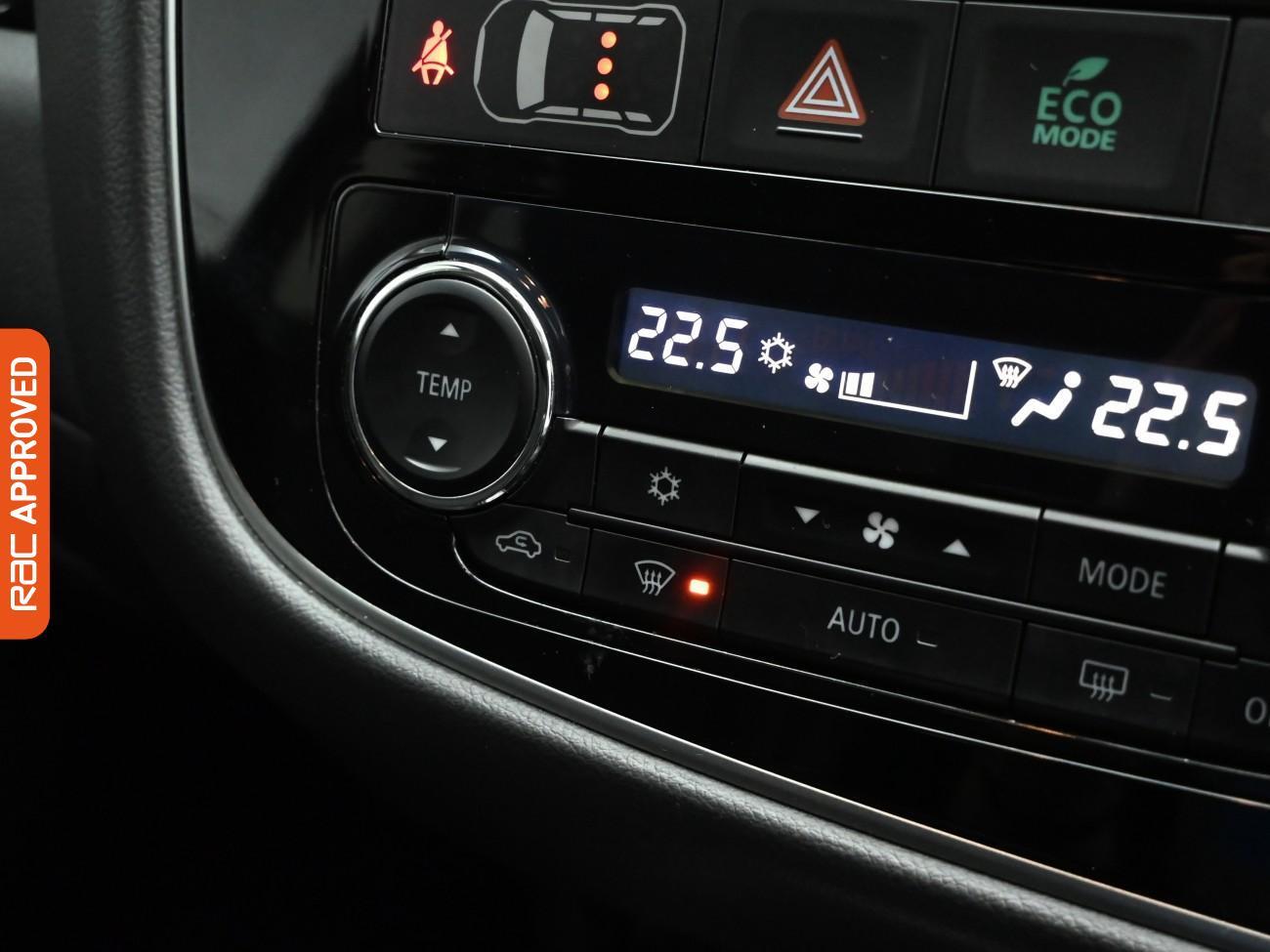 Used Mitsubishi Outlander 2016 for sale - 77719350: Photo 21