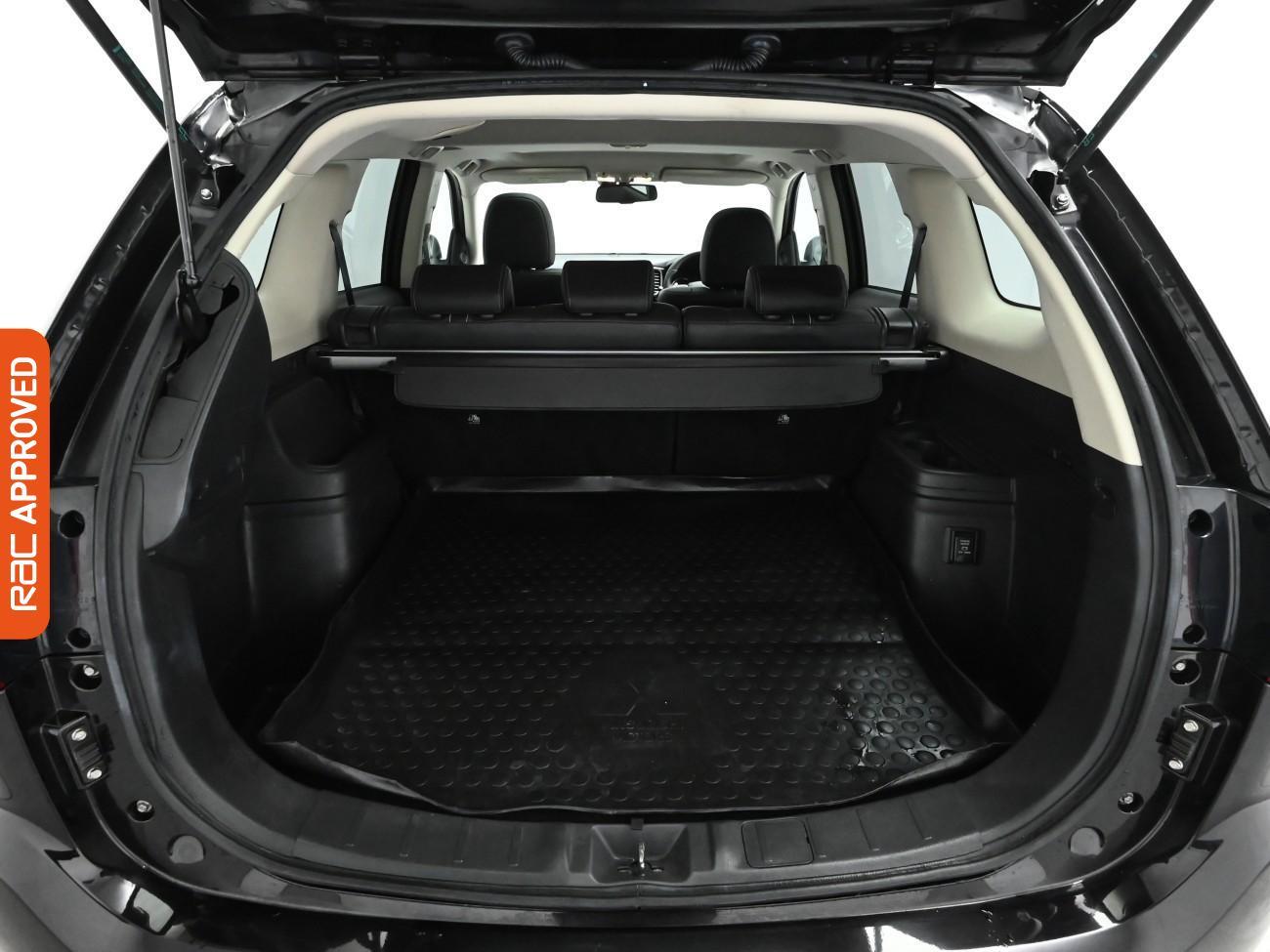 Used Mitsubishi Outlander 2016 for sale - 77719350: Photo 28