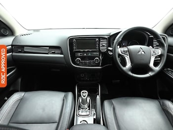 Used Mitsubishi Outlander 2016 for sale - 77719350: Photo