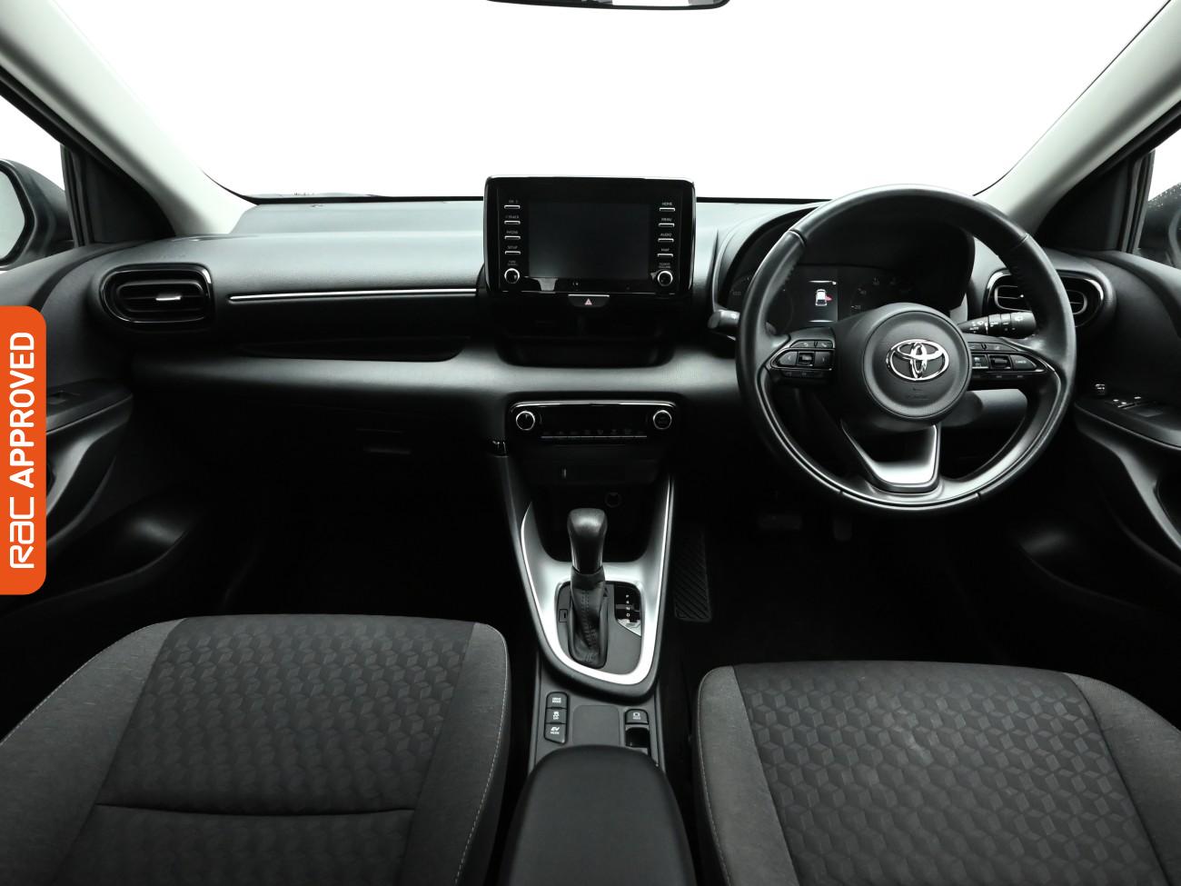 Used Toyota Yaris 2023 for sale - 77593449: Photo 2