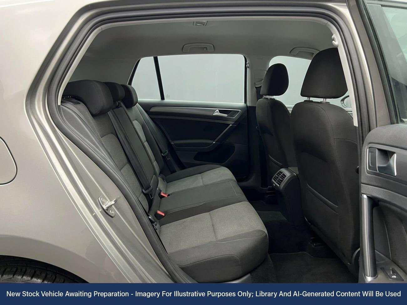 Used Volkswagen Golf 2014 for sale - 77340799: Photo 4